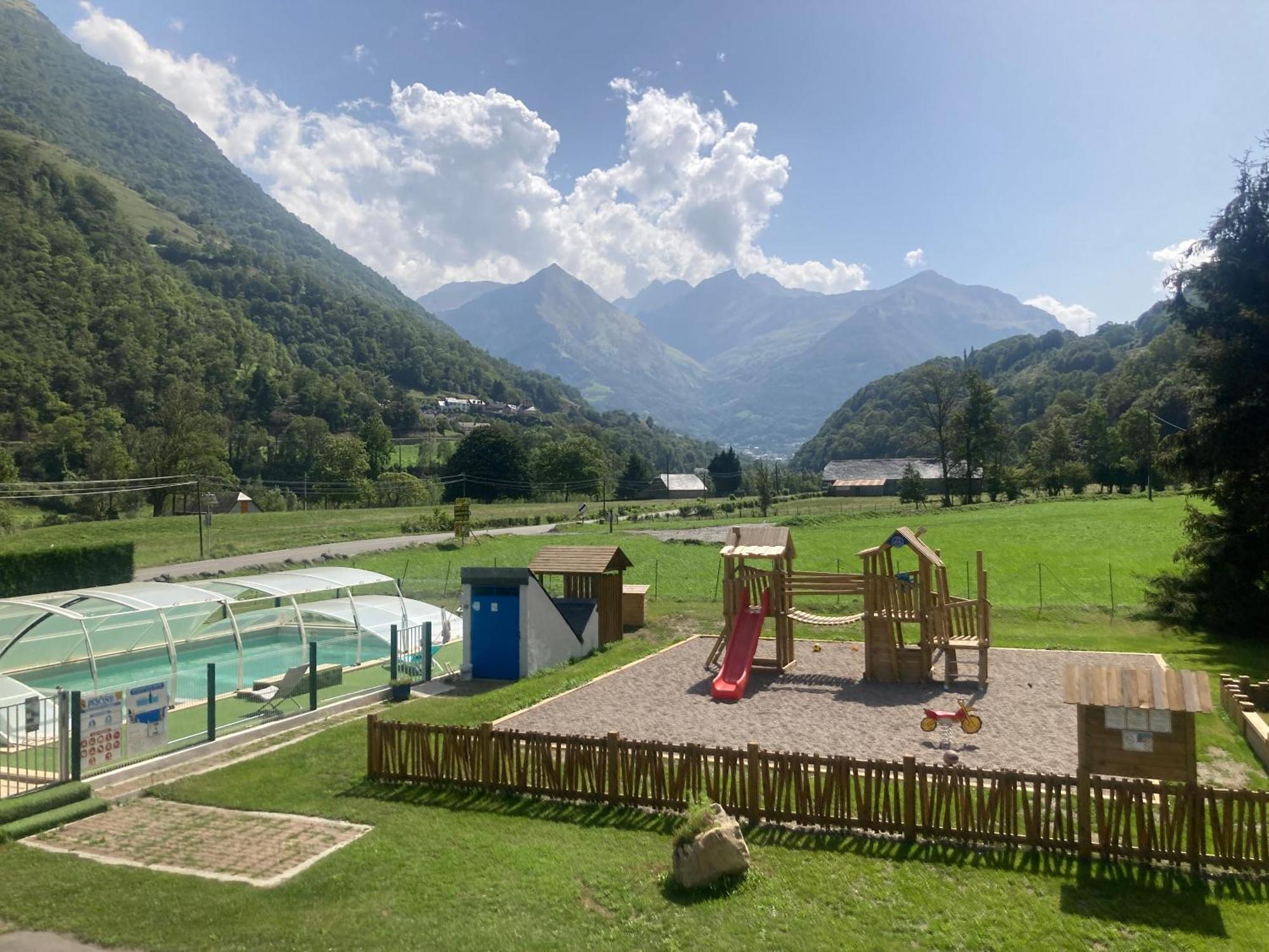 Camping Happy Pyrenees Saligos Exterior foto